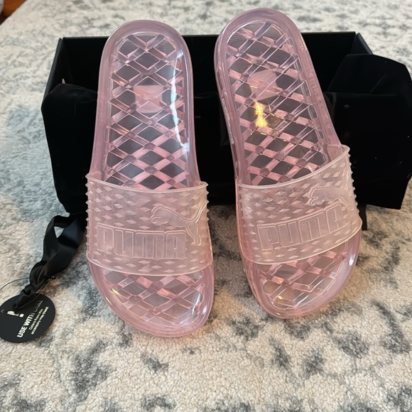 Puma X Fenty by Rihanna Jelly Slides - Picture 2 of 3